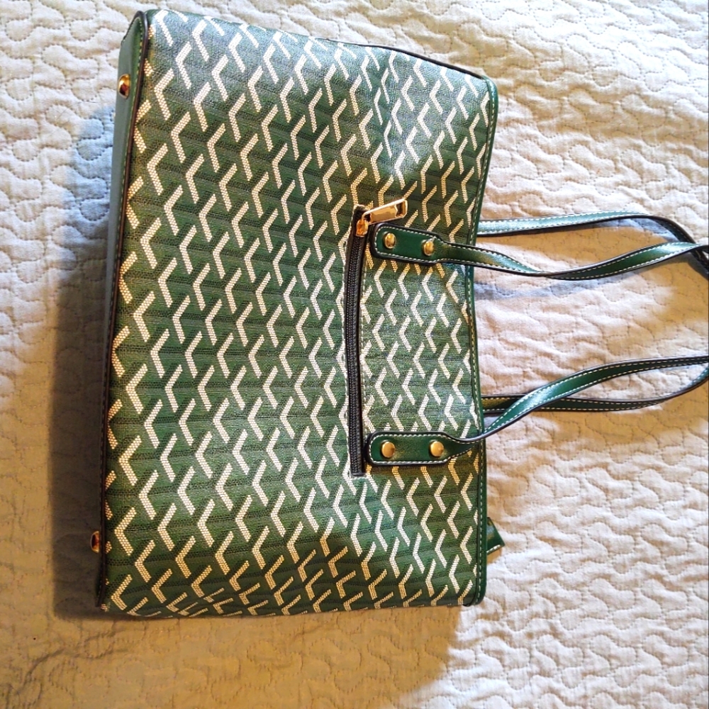 Faux leather green printed tote bag, water resistant outside